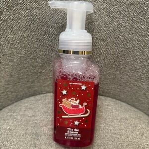 Bath & Body Works ‘Tis the Season Christmas Gentle & Clean Foaming Hand Soap